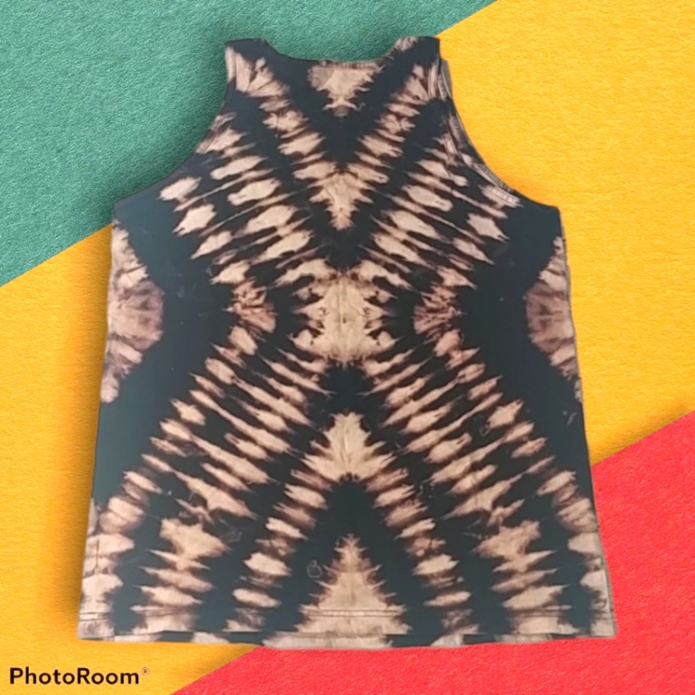 Reverse tie dye tanktop